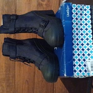 Limelight Women's Lace up Boot Black Size 7